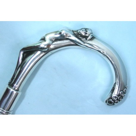 Akt kobiety - laska do chodzenia dla prawdziwego Mężczyzny